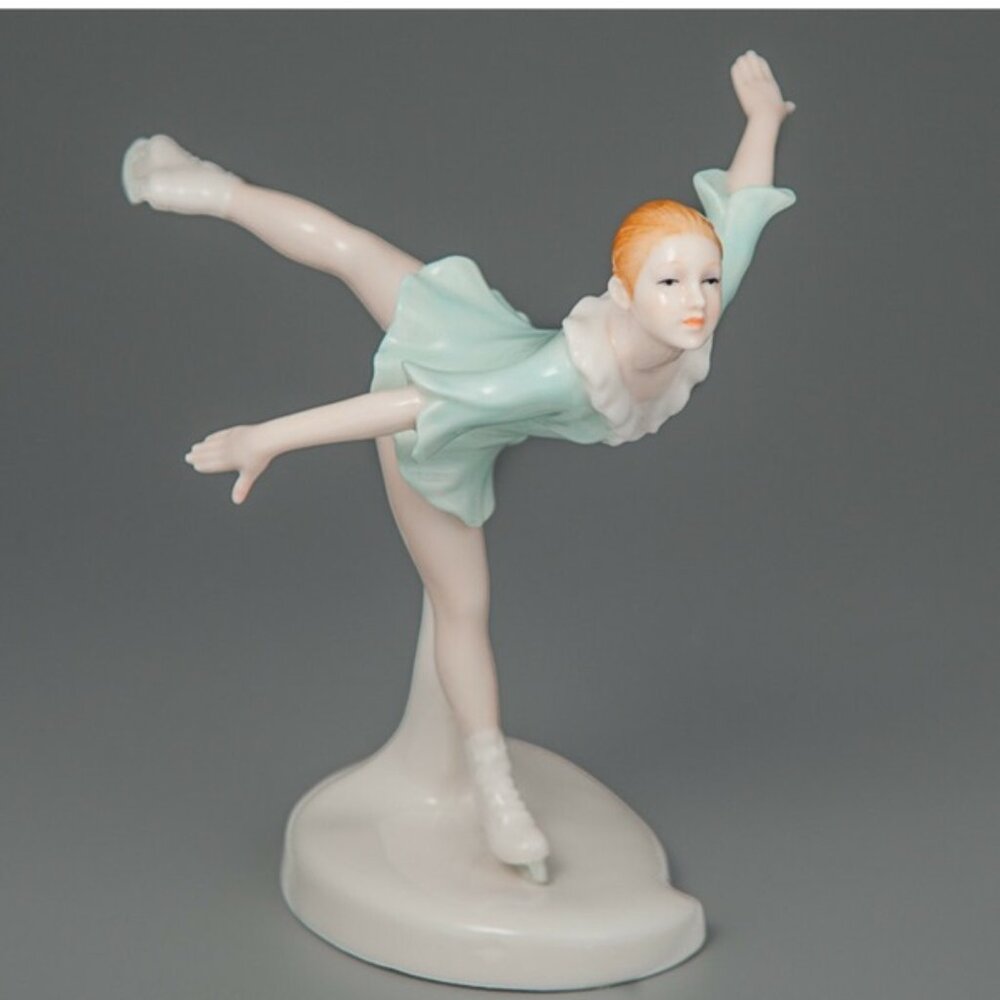 Ice Skater Veronese Porcelain Sculpture 6" Italy Vintage